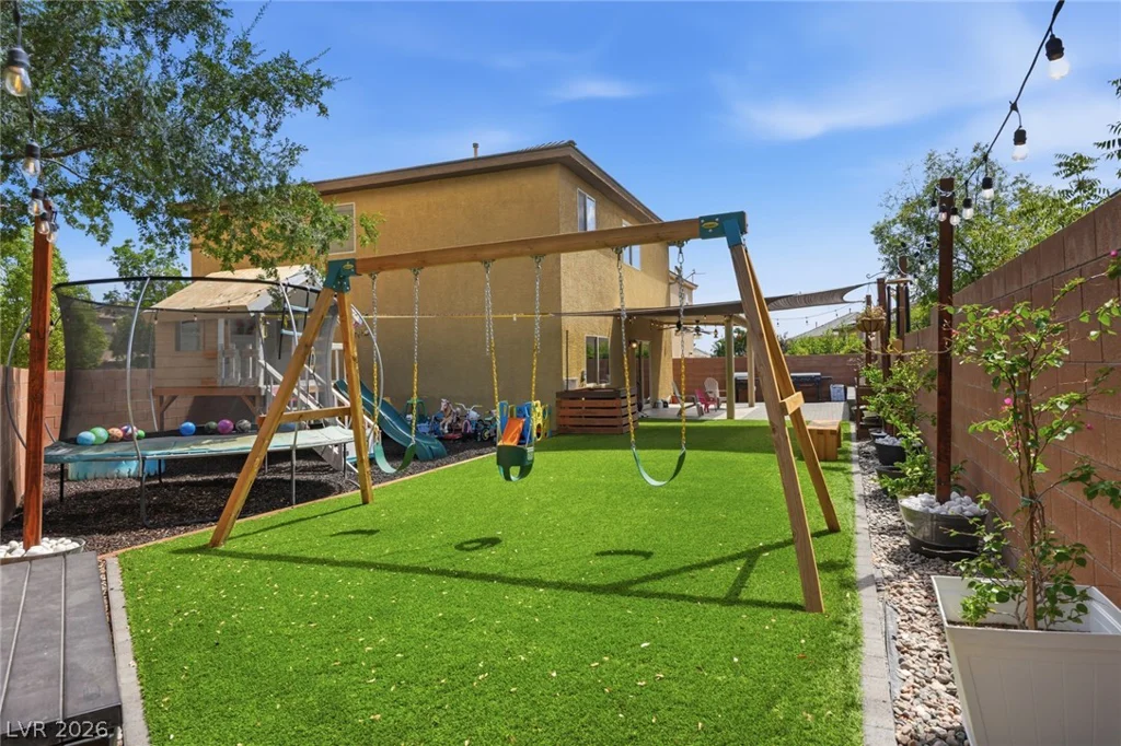 10637 Axis Mountain, Las Vegas, NV 89166