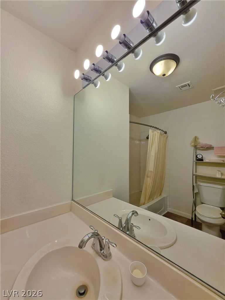 5218 Pat, Las Vegas, NV 89118