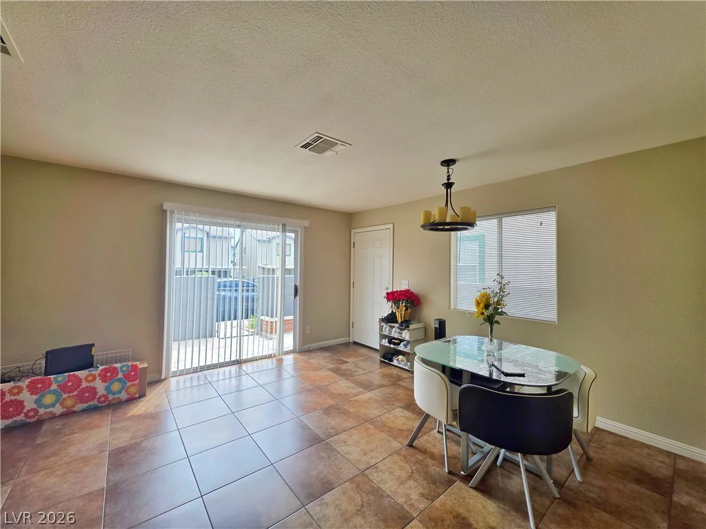 5218 Pat, Las Vegas, NV 89118