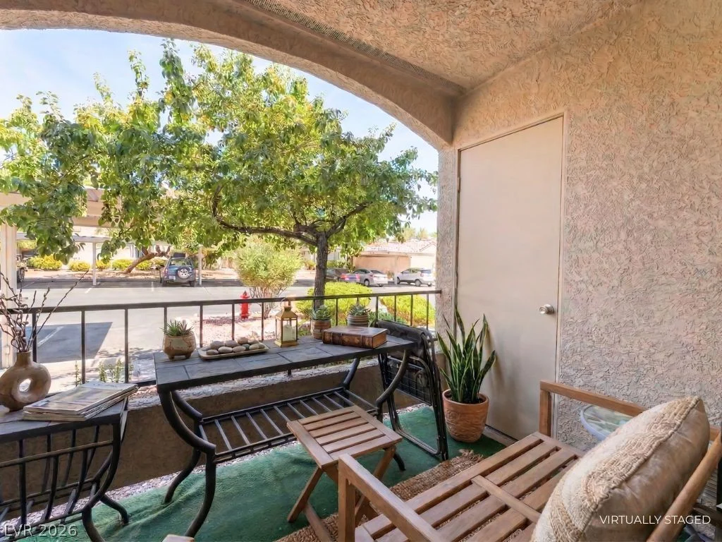7885 Flamingo, Las Vegas, NV 89147