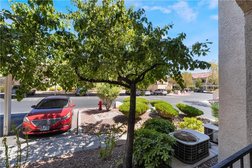 7885 Flamingo, Las Vegas, NV 89147