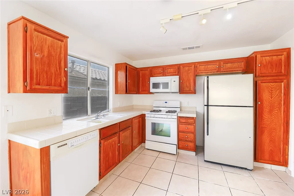 7220 Scenic Hills, Las Vegas, NV 89128
