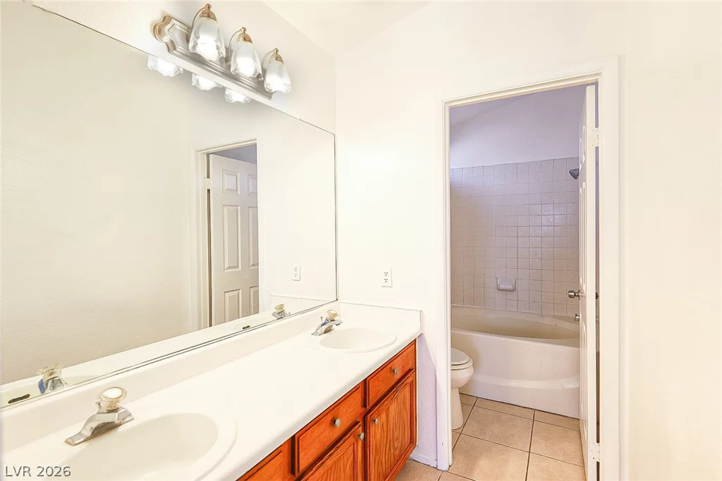7220 Scenic Hills, Las Vegas, NV 89128