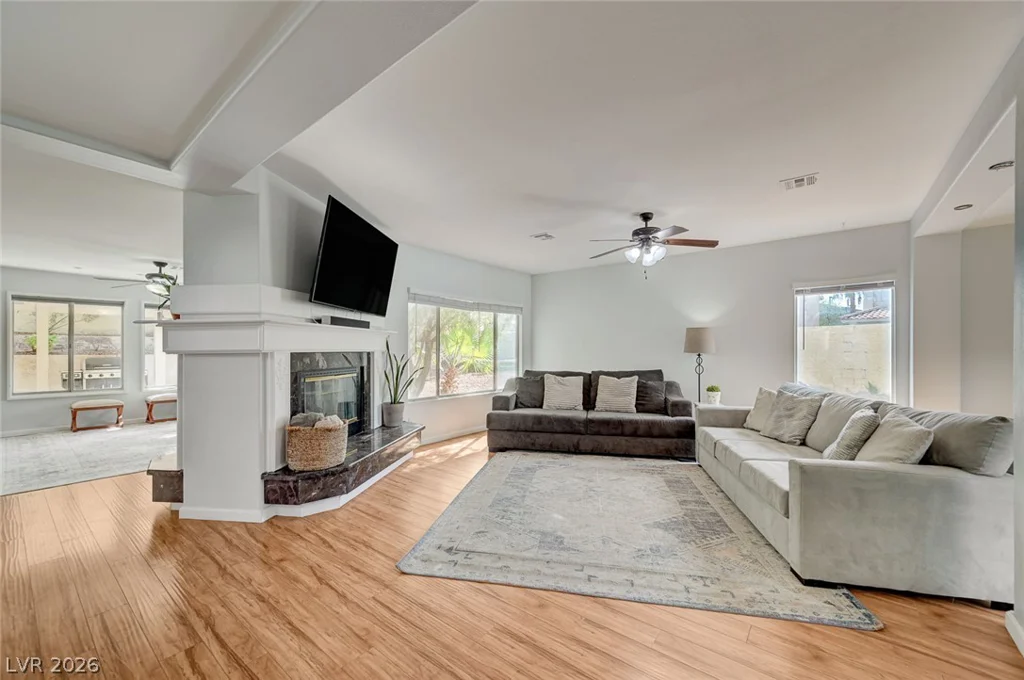 8349 Cretan Blue, Las Vegas, NV 89128