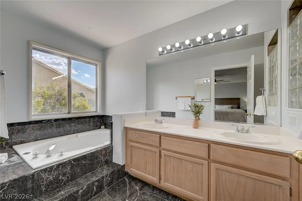 8349 Cretan Blue, Las Vegas, NV 89128