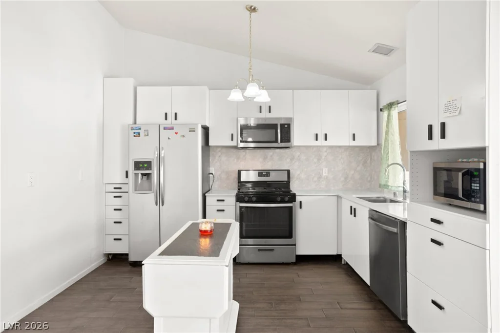 2529 Lakeside, Las Vegas, NV 89108