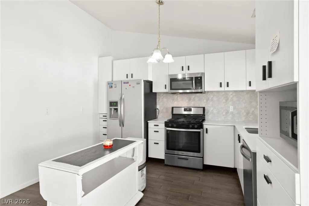 2529 Lakeside, Las Vegas, NV 89108