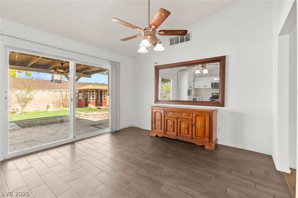 2529 Lakeside, Las Vegas, NV 89108