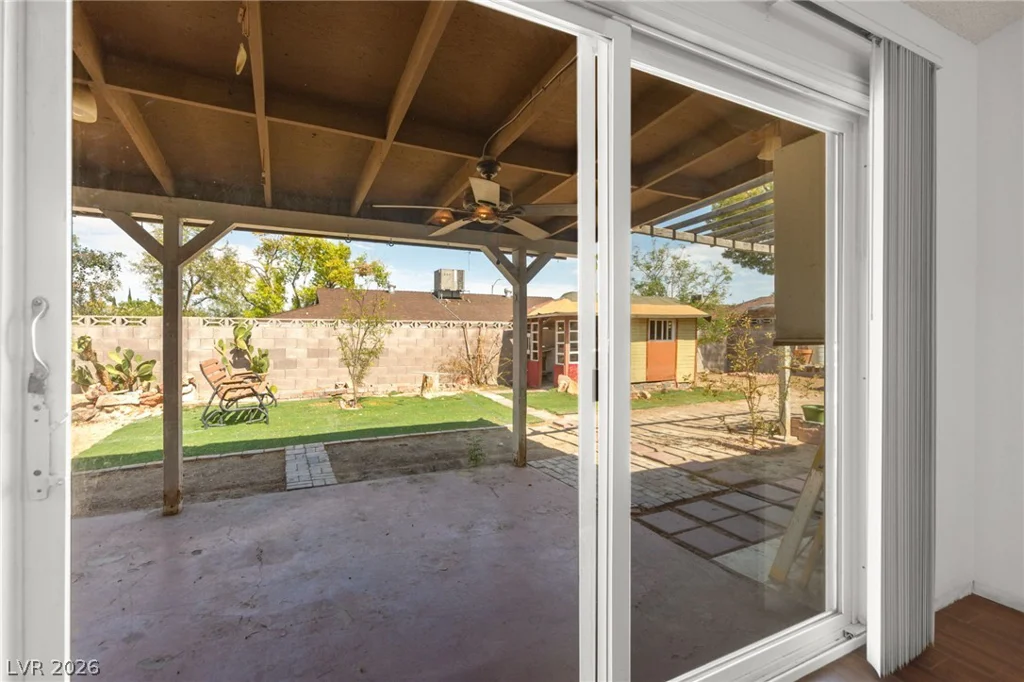 2529 Lakeside, Las Vegas, NV 89108