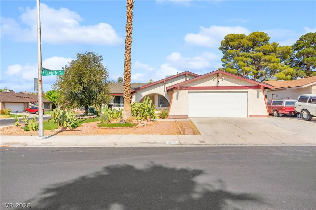 2529 Lakeside, Las Vegas, NV 89108
