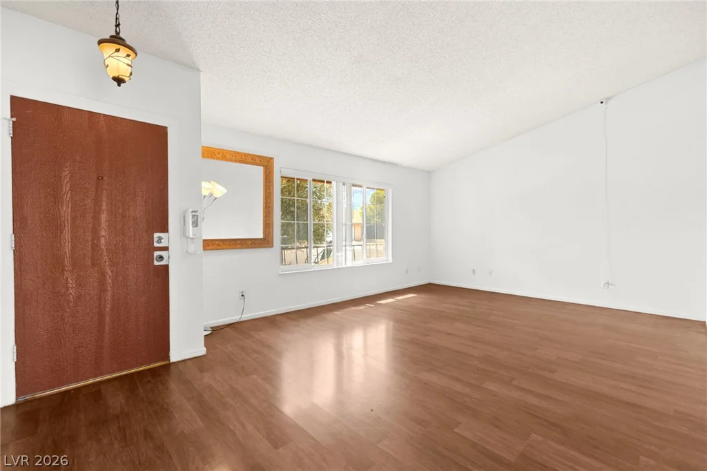 2529 Lakeside, Las Vegas, NV 89108