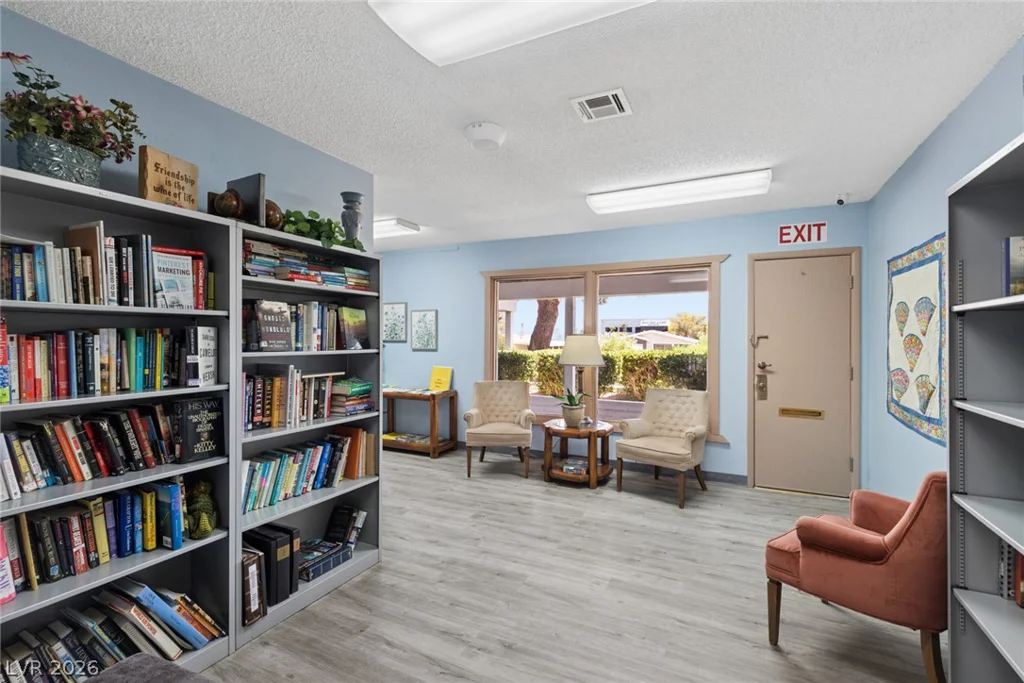 4583 Royal Club, Las Vegas, NV 89103