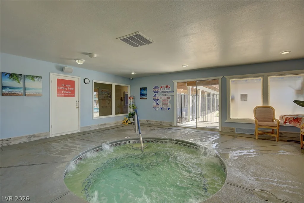 4583 Royal Club, Las Vegas, NV 89103