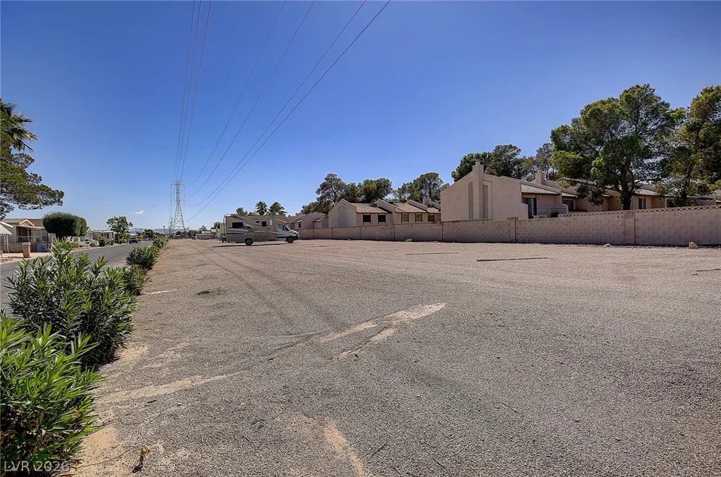 4583 Royal Club, Las Vegas, NV 89103