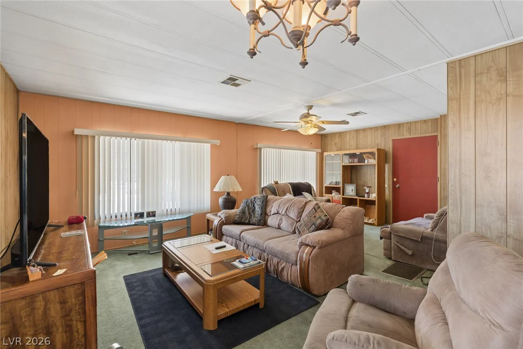 4583 Royal Club, Las Vegas, NV 89103