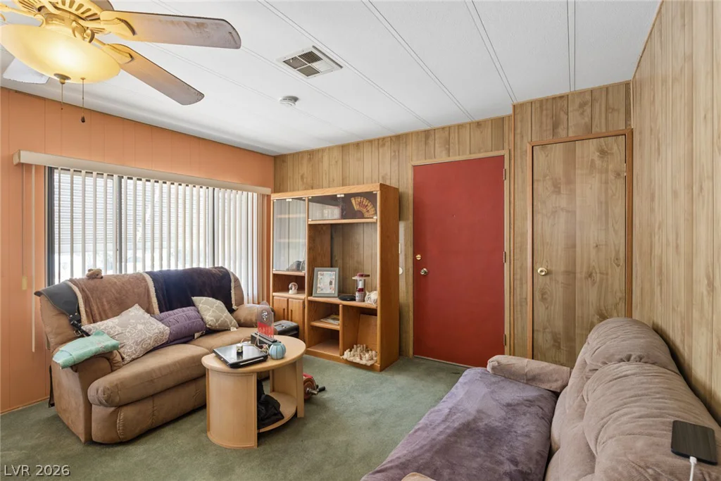 4583 Royal Club, Las Vegas, NV 89103