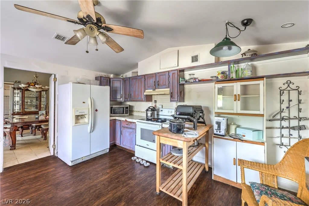 5301 Reiter, Las Vegas, NV 89108