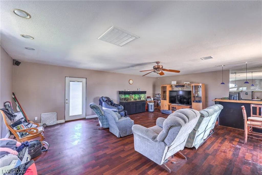 5301 Reiter, Las Vegas, NV 89108