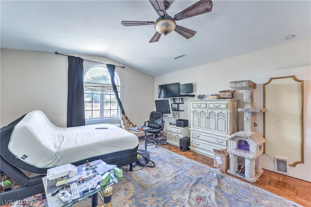 5301 Reiter, Las Vegas, NV 89108