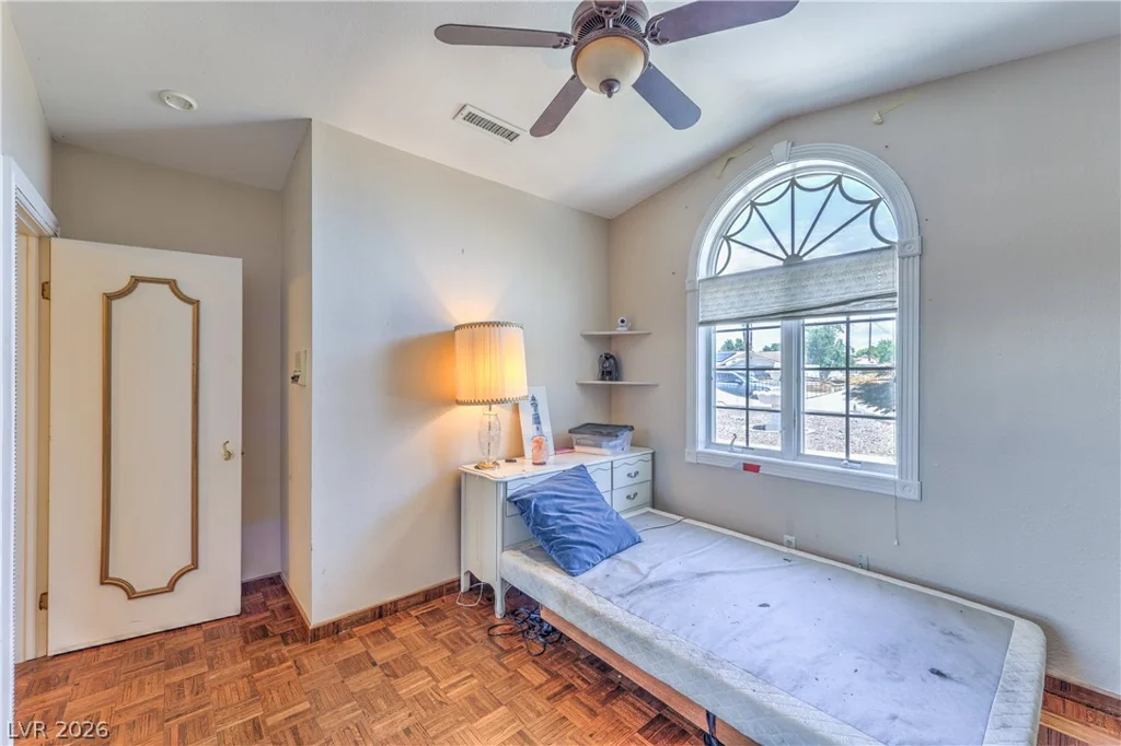 5301 Reiter, Las Vegas, NV 89108