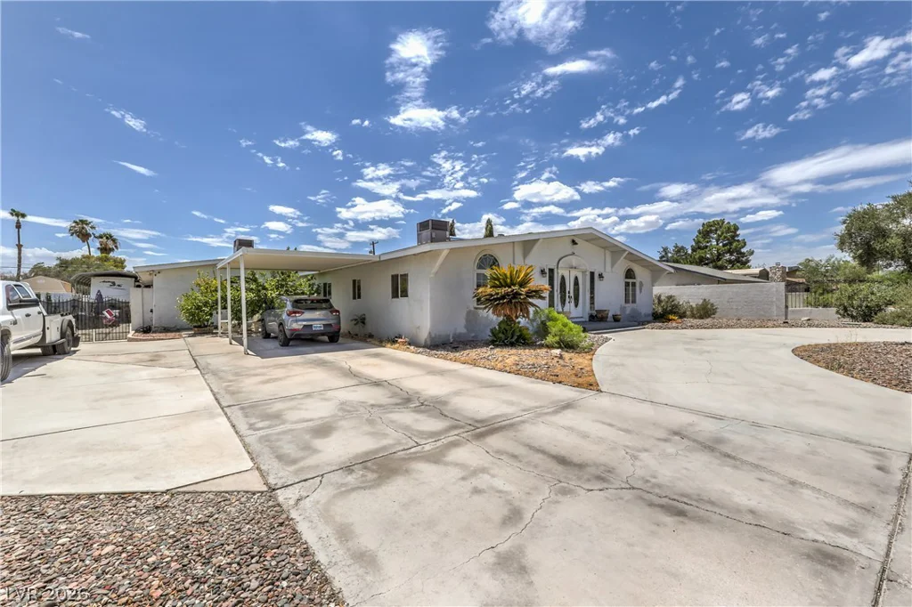 5301 Reiter, Las Vegas, NV 89108