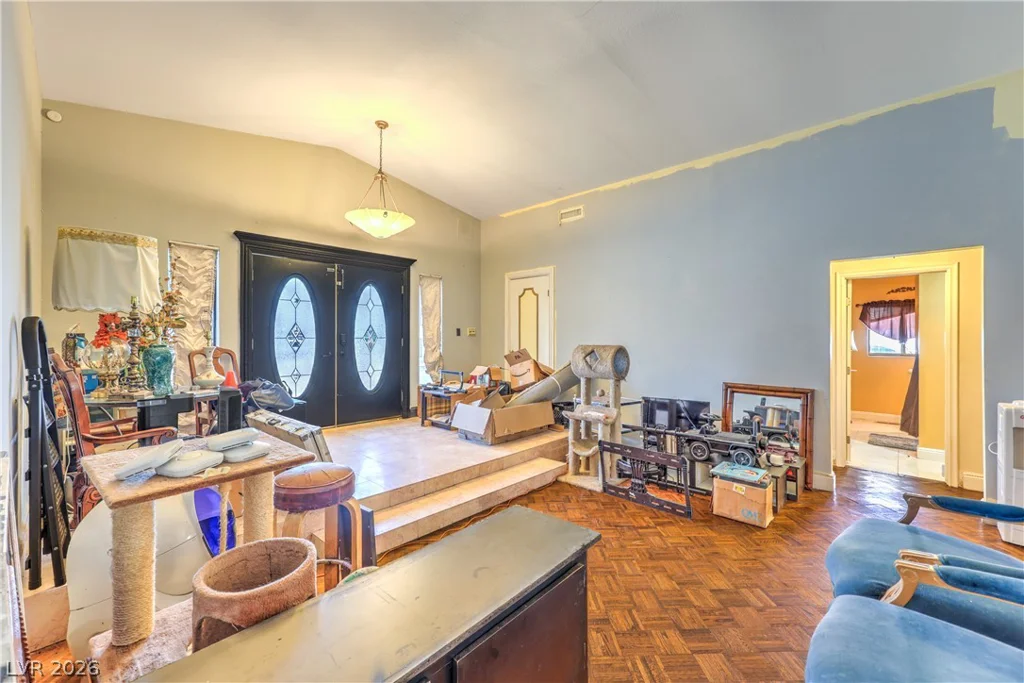 5301 Reiter, Las Vegas, NV 89108
