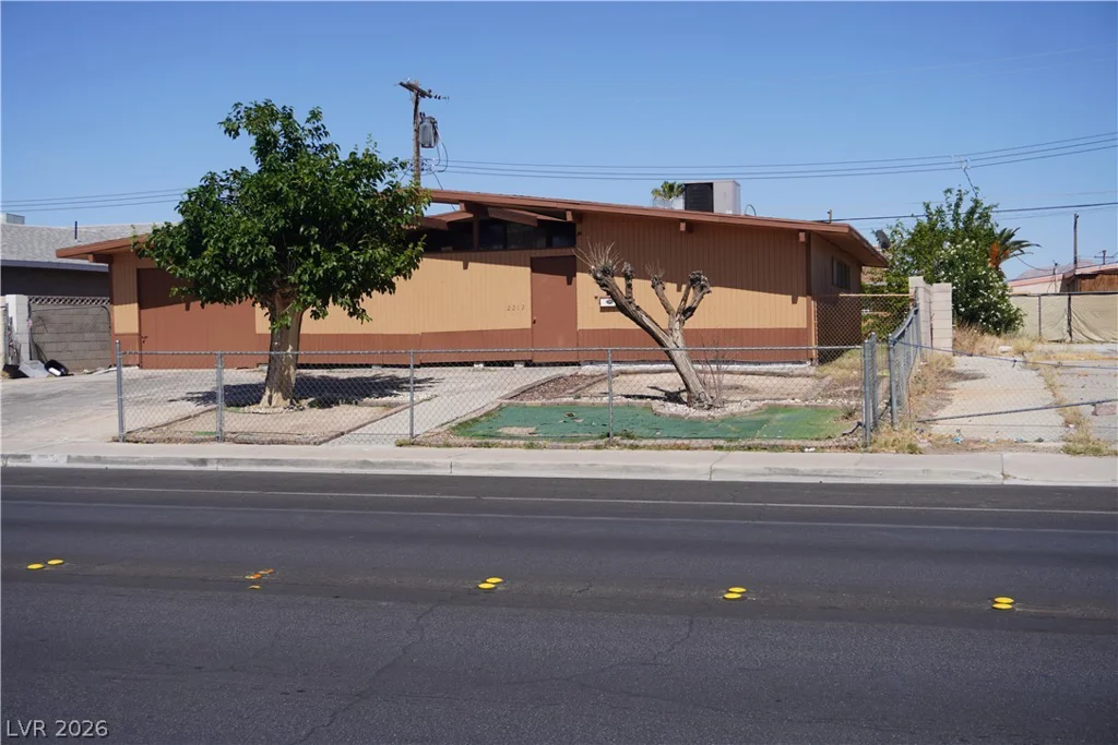 2212 Revere, North Las Vegas, NV 89030