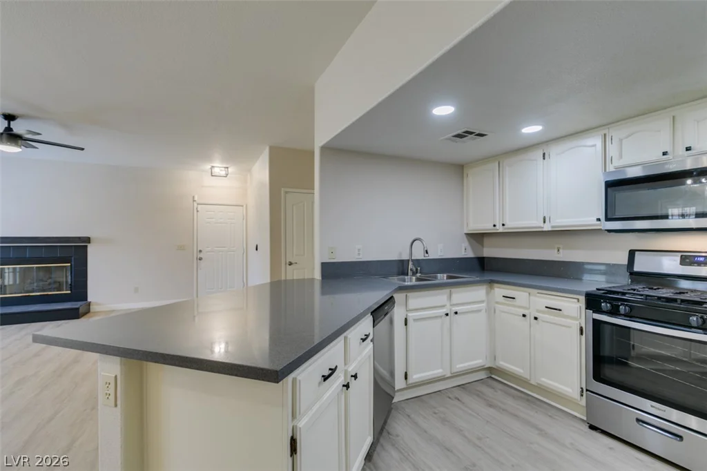 8301 Boseck, Las Vegas, NV 89145