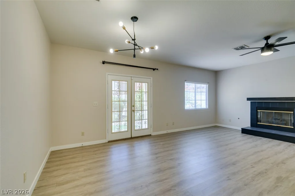 8301 Boseck, Las Vegas, NV 89145