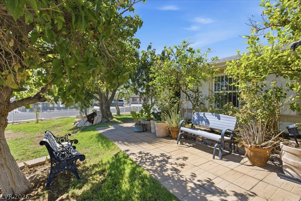 6305 Arcadia, Las Vegas, NV 89118