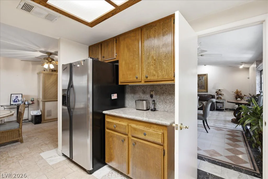 6305 Arcadia, Las Vegas, NV 89118
