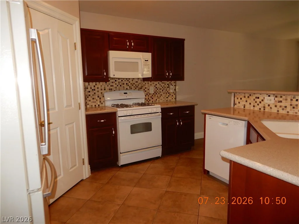 8905 Frasure Falls, Las Vegas, NV 89178