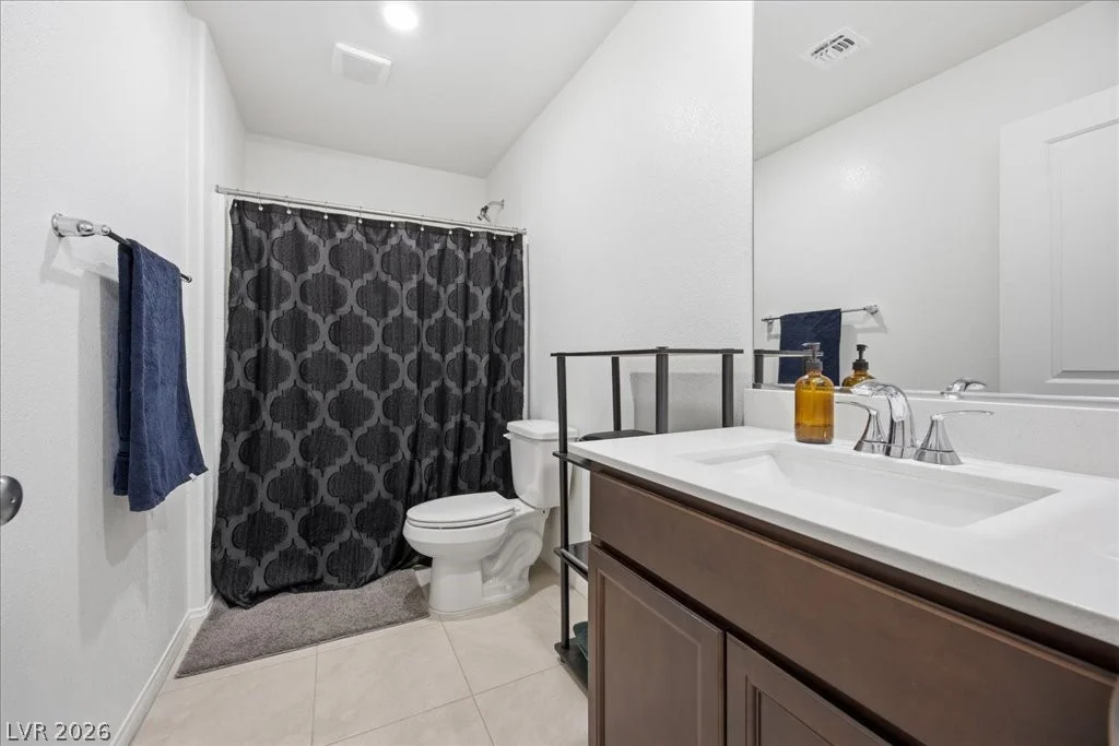 8724 Crestwood Hills, Las Vegas, NV 89113