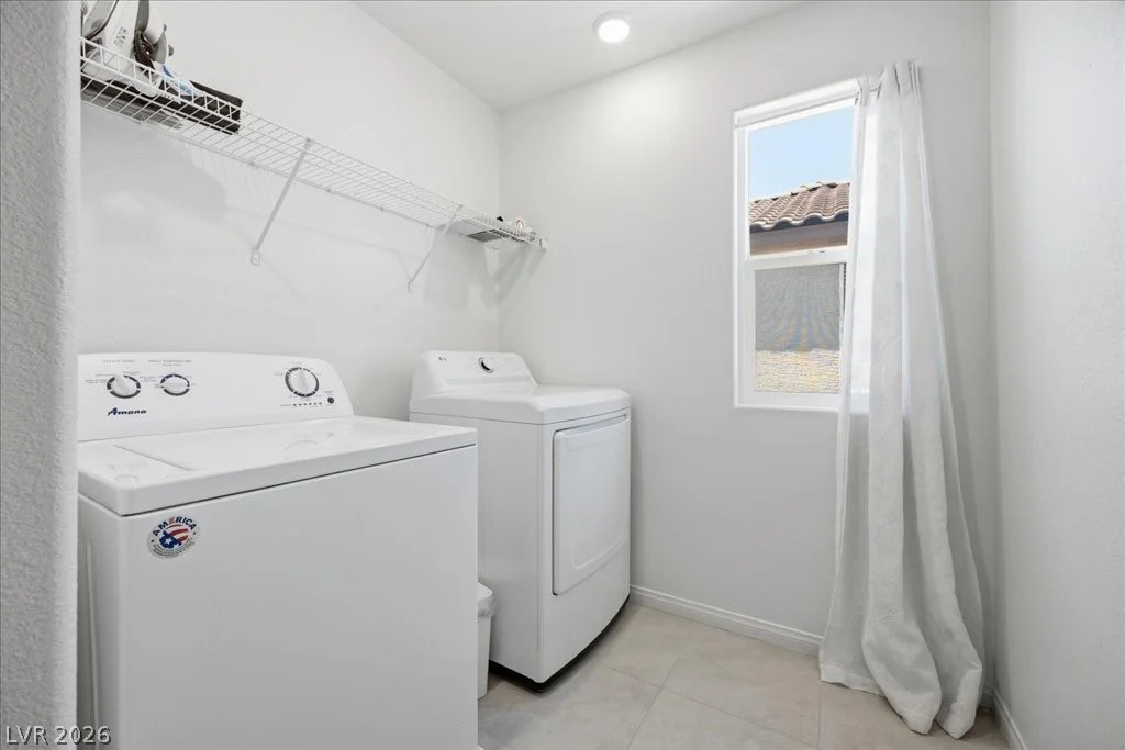 8724 Crestwood Hills, Las Vegas, NV 89113