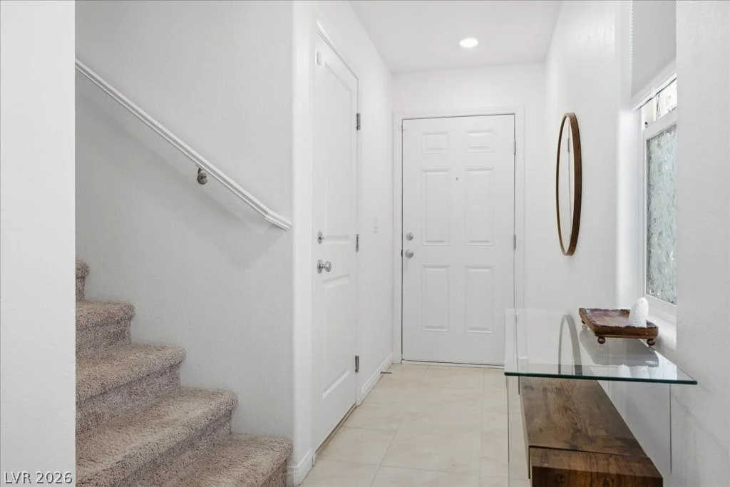 8724 Crestwood Hills, Las Vegas, NV 89113