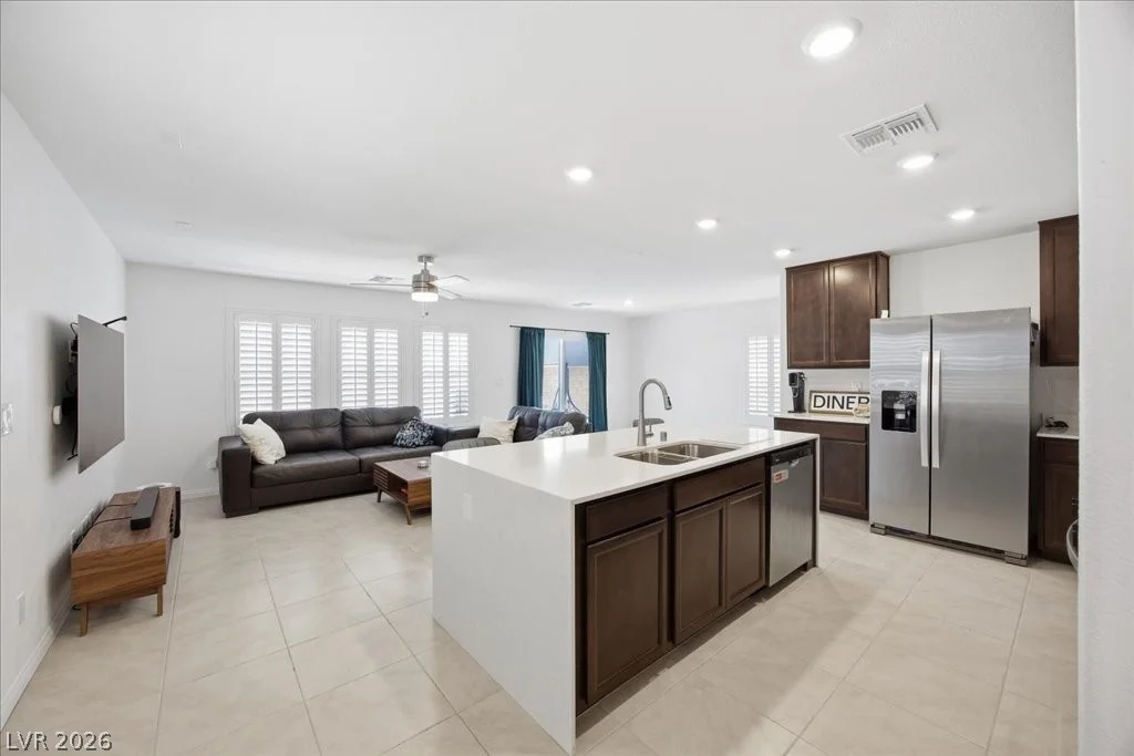8724 Crestwood Hills, Las Vegas, NV 89113