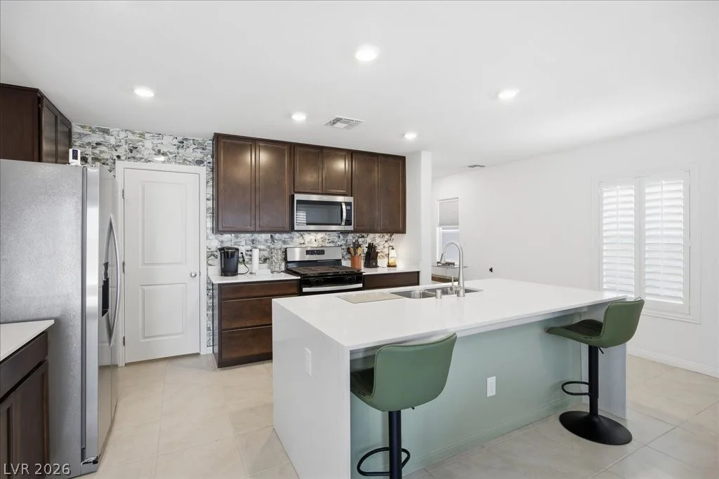 8724 Crestwood Hills, Las Vegas, NV 89113