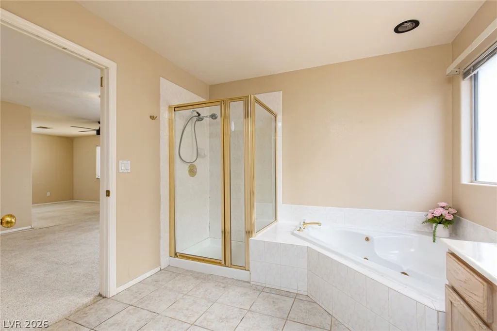5916 Taj Mahal, Las Vegas, NV 89130