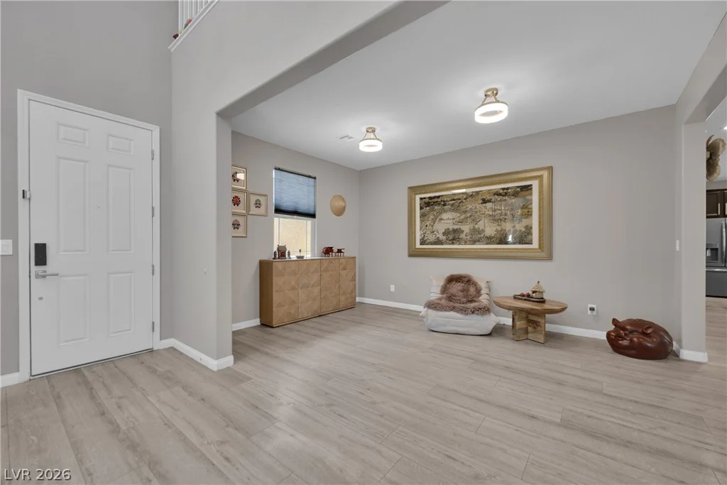 8767 Pinley Spring, Las Vegas, NV 89113
