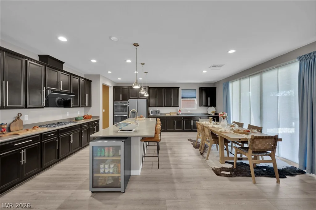 8767 Pinley Spring, Las Vegas, NV 89113