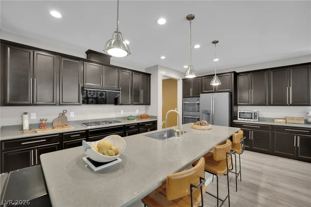 8767 Pinley Spring, Las Vegas, NV 89113