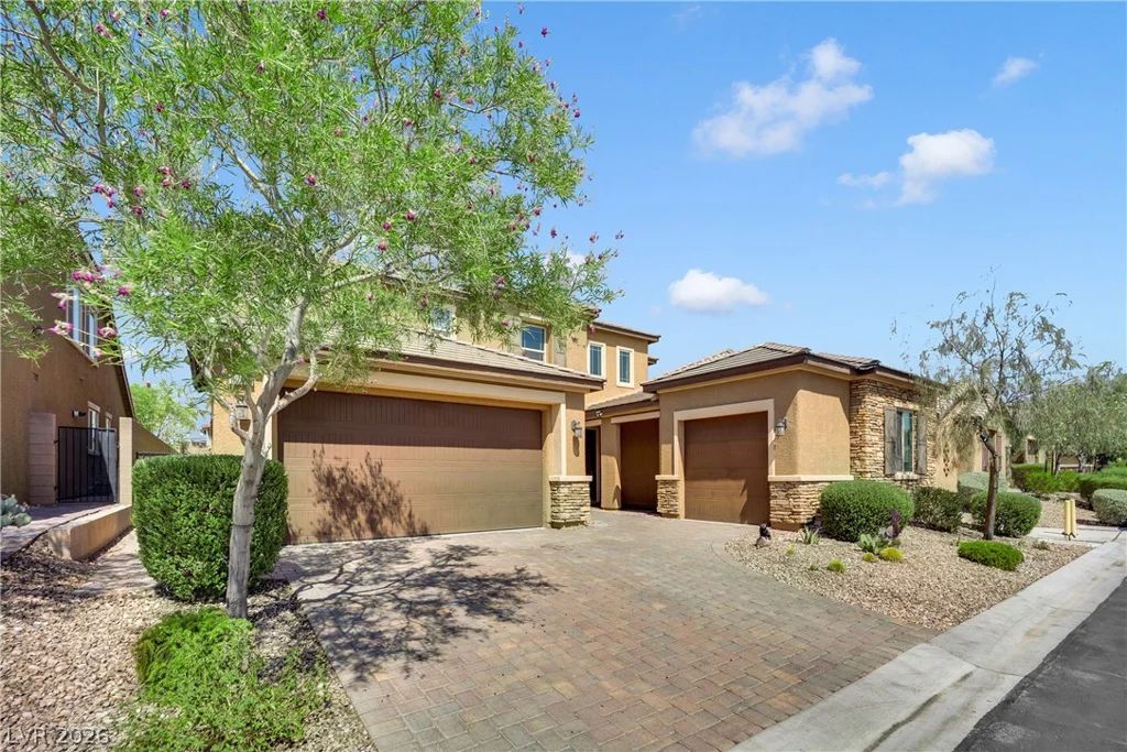8767 Pinley Spring, Las Vegas, NV 89113