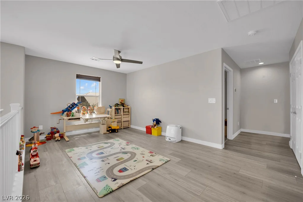 8767 Pinley Spring, Las Vegas, NV 89113