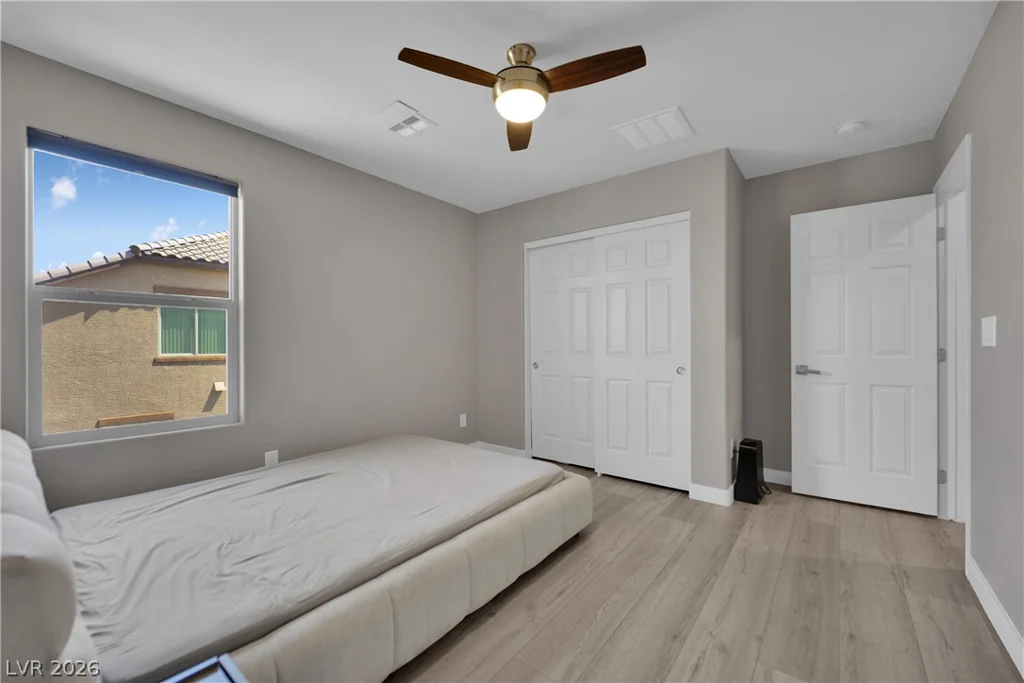 8767 Pinley Spring, Las Vegas, NV 89113