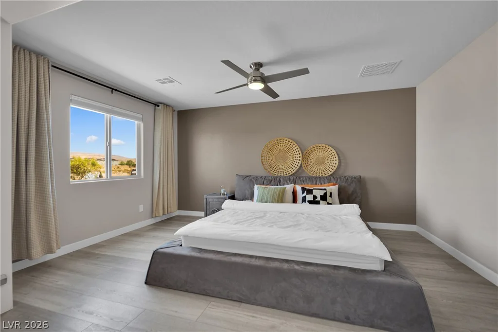 8767 Pinley Spring, Las Vegas, NV 89113
