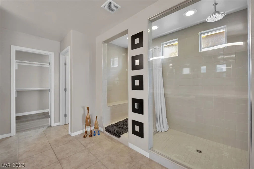 8767 Pinley Spring, Las Vegas, NV 89113