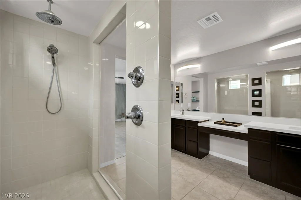 8767 Pinley Spring, Las Vegas, NV 89113
