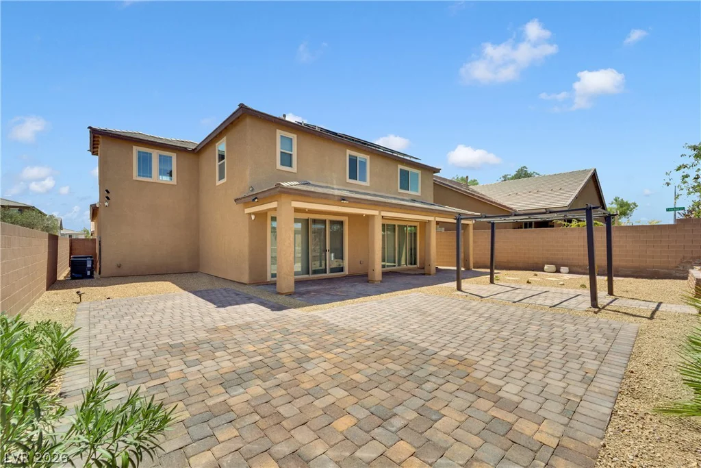 8767 Pinley Spring, Las Vegas, NV 89113