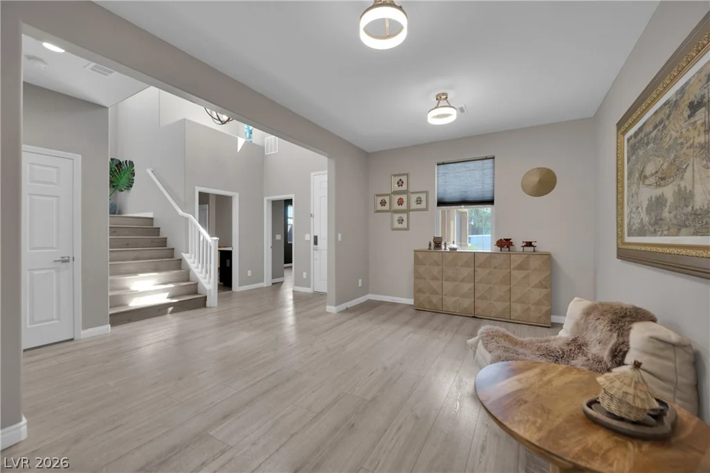 8767 Pinley Spring, Las Vegas, NV 89113