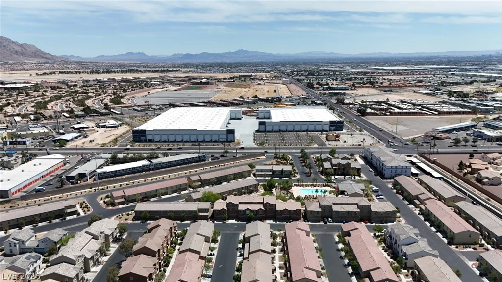 4525 Woolcomber, Las Vegas, NV 89115